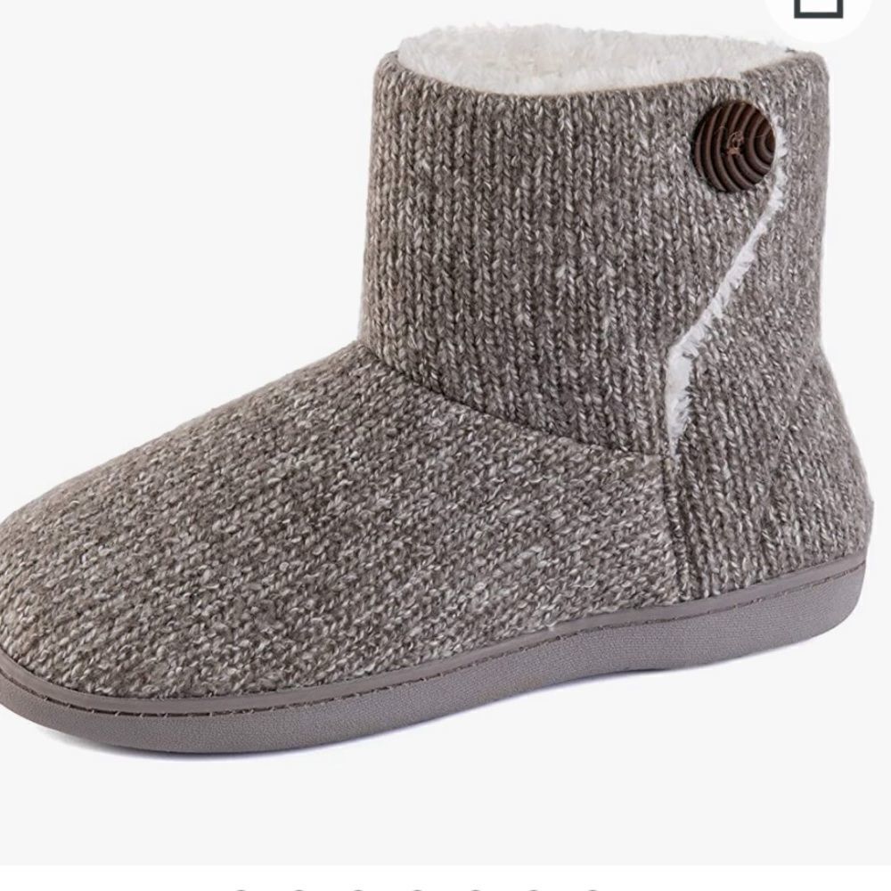 ULTRAIDEAS Women's Camber Fleece Bootie Slipper with‎ Memory Foam M Light Grey